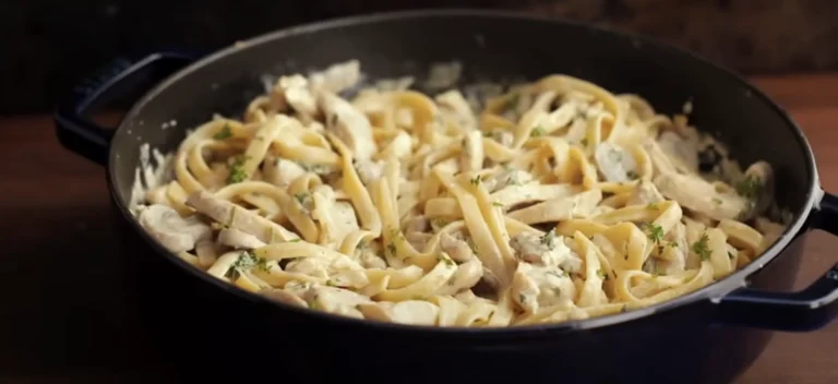 Easy & Creamy Alfredo Sauce Recipe 1 Easy & Creamy Alfredo Sauce Recipe Banner,