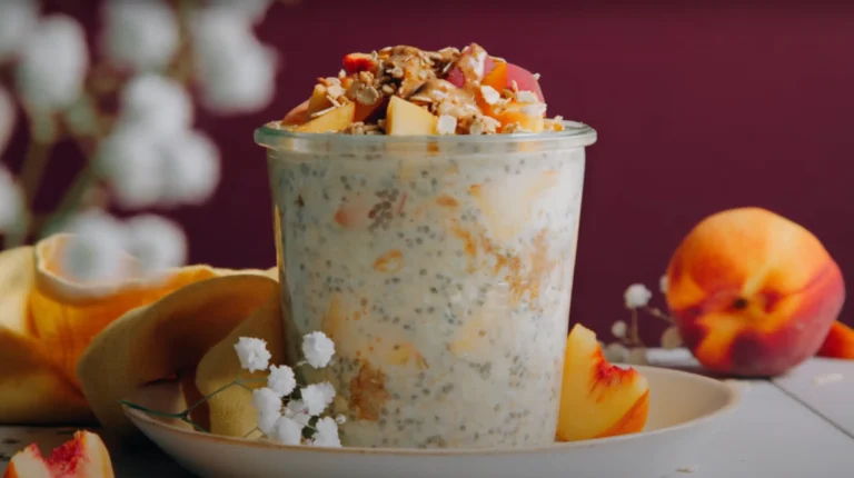 vegan peaches & cream overnight oatmeal,Banner